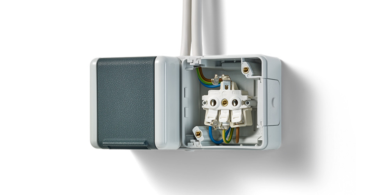 Doppelsteckdose mit Trennsteg bei Elektro Börner GmbH in Themar