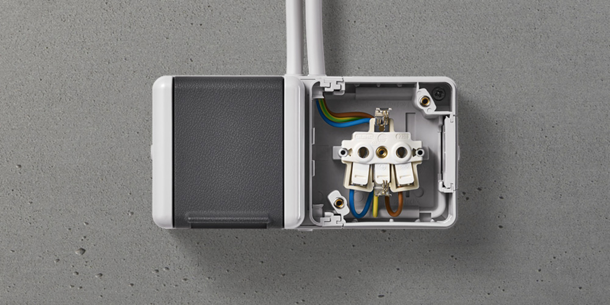 Doppelsteckdose mit Trennsteg bei Elektro Börner GmbH in Themar